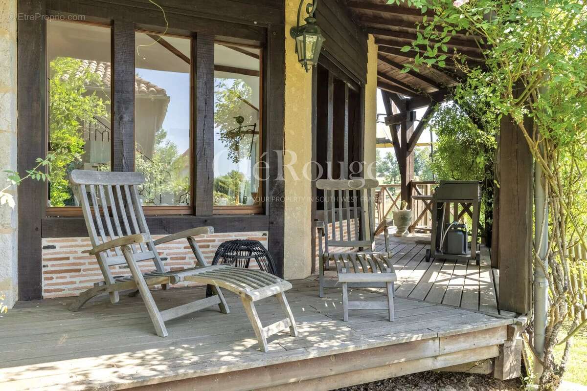 Élégante propriété avec vue sur le lac au cœur d'un golf prestigieux - photo 7