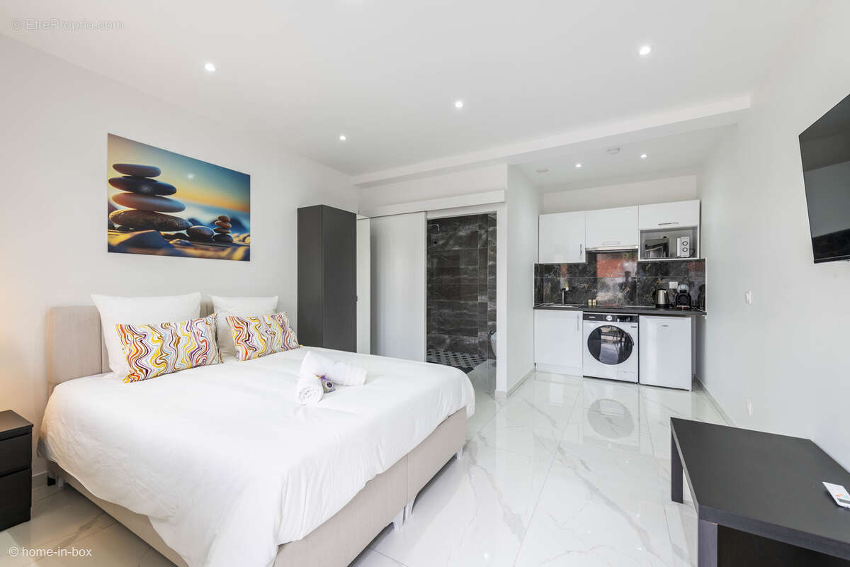 Appartement à PARAY-VIEILLE-POSTE