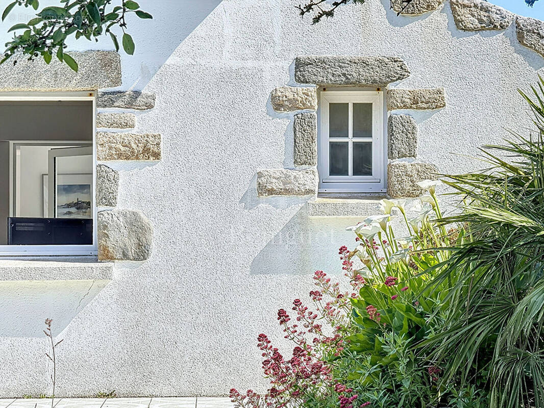 Maison à PLOUGUIN