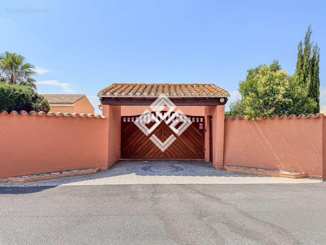 Maison à LEZIGNAN-CORBIERES