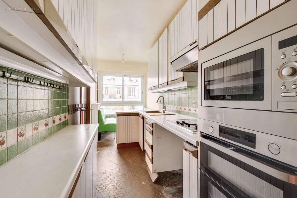 Appartement à PARIS-11E