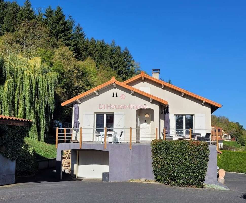 Maison à BRIVES-CHARENSAC