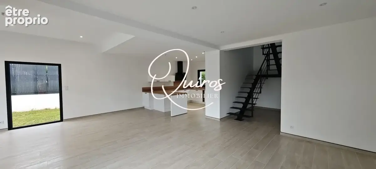 Maison 162 m² à La Meziere  - photo 9
