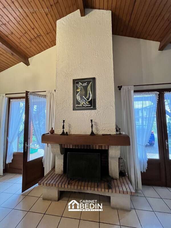 Maison 112 m² à Blanquefort  - photo 7