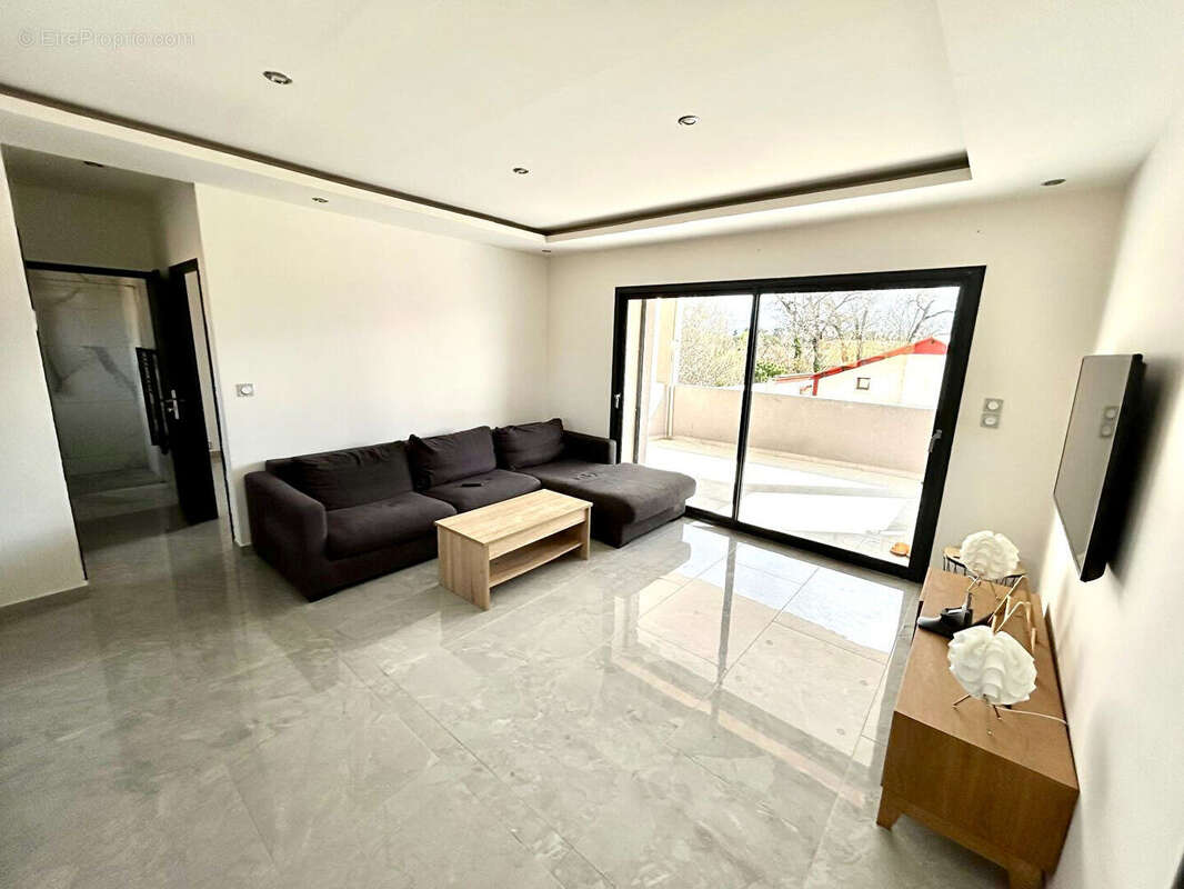 Appartement à SORGUES