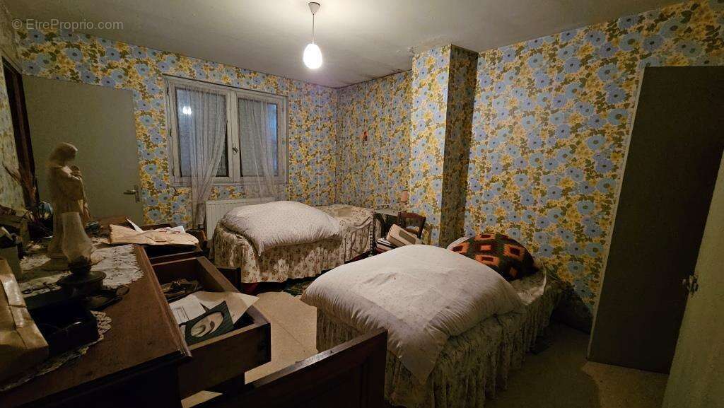 Maison à LE GRAND-SERRE