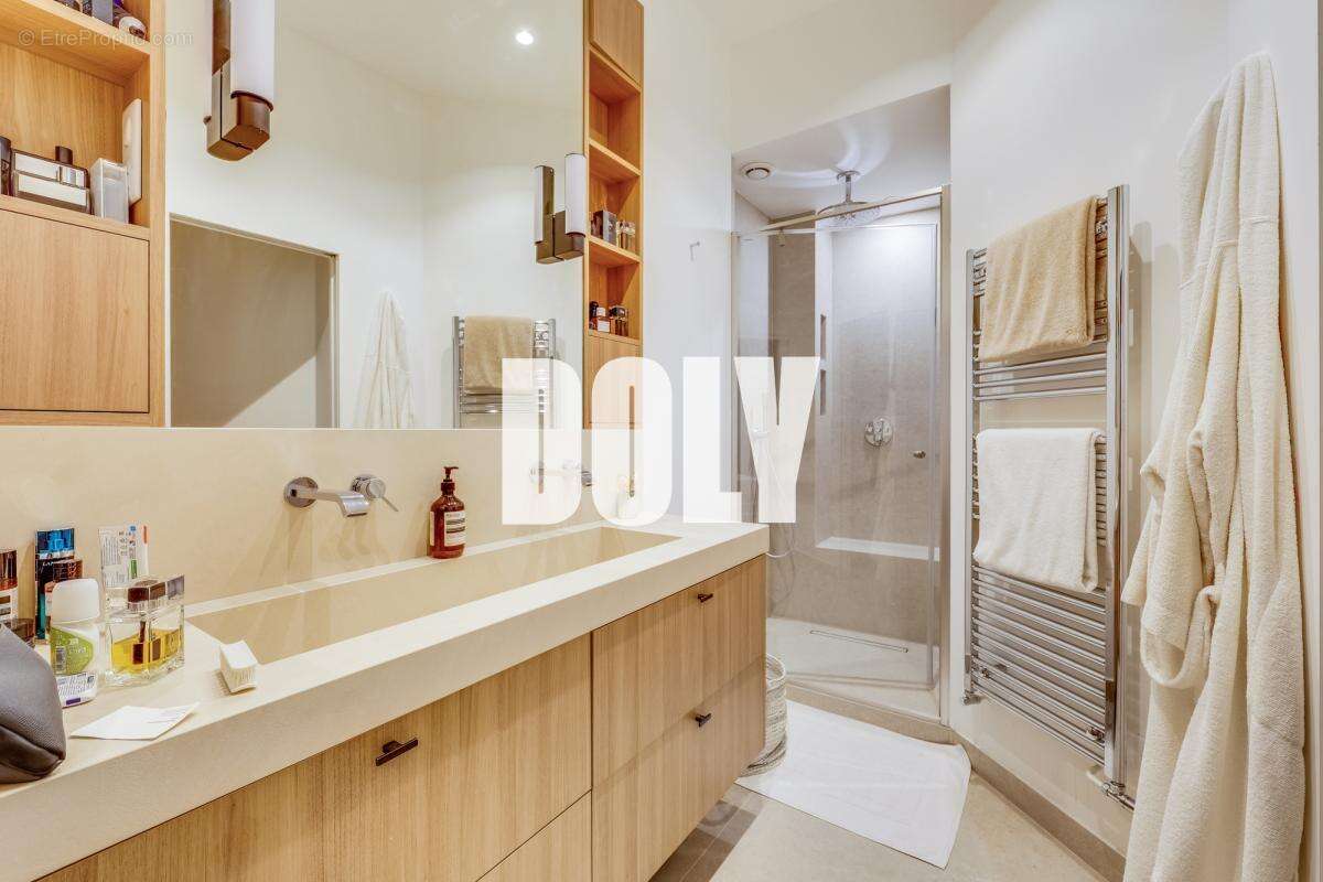 Doly - appartement - boulevard de beauséjour - 75016 - photo 8