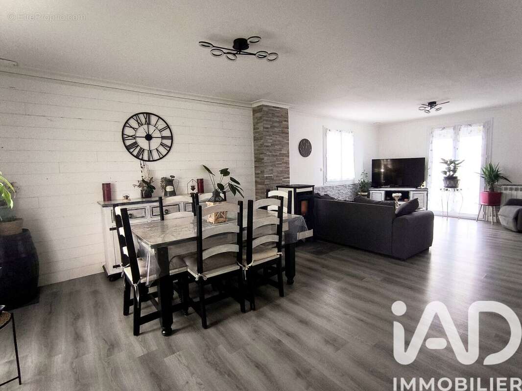 Photo 2 - Maison à SAINT-AUBIN-DES-ORMEAUX
