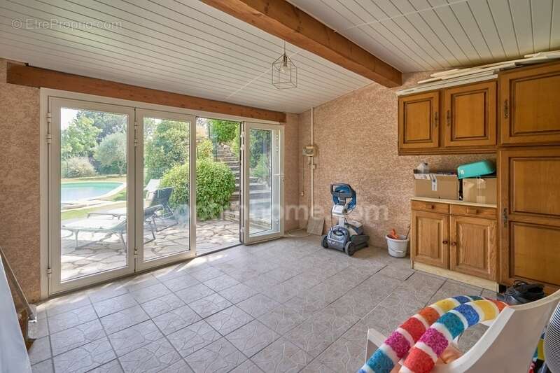 Limoux (11300) – maison d’architecte – 5 pièces – vue panoramique – piscine – garage – grand terrain clôturé - photo 20