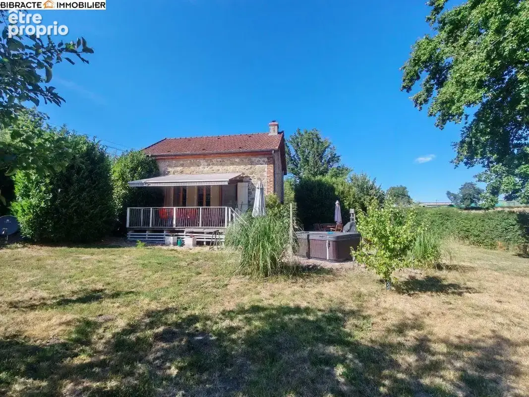Maison à THIL-SUR-ARROUX