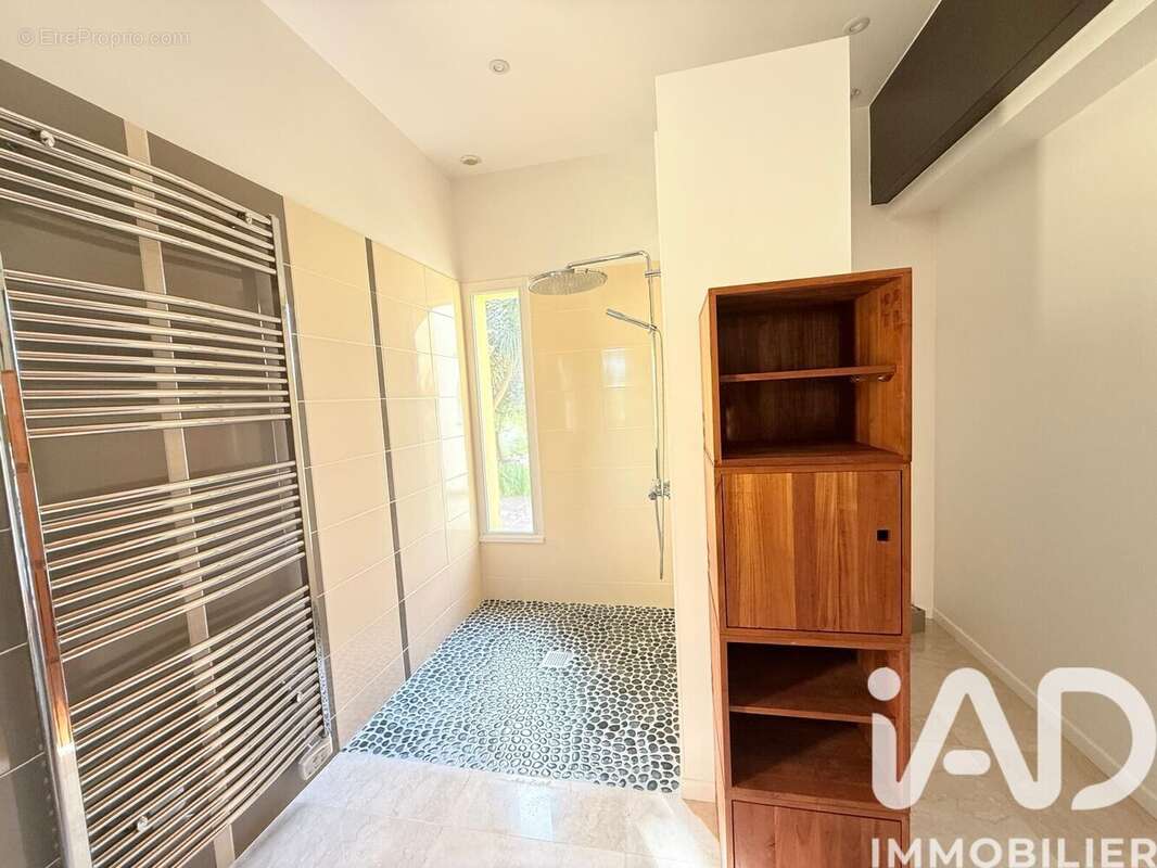 Maison 300 m² à Saint-Martial-D'artenset  - photo 7