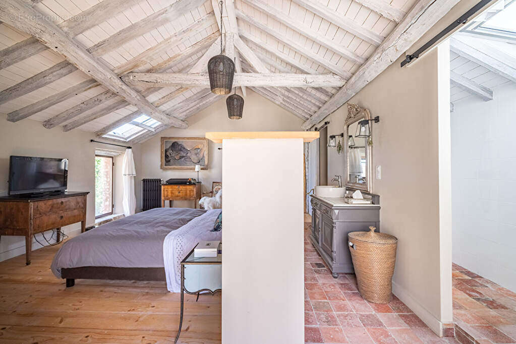 Maison à BAZOCHES-LES-HAUTES