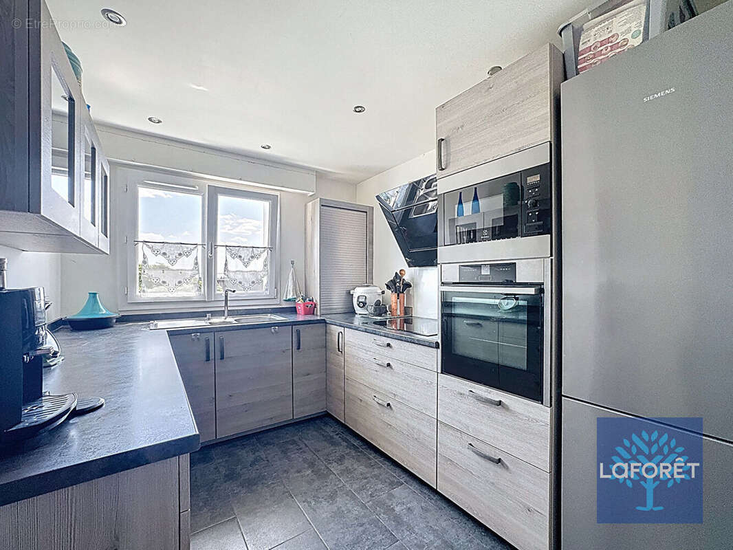 Appartement à CHILLY-MAZARIN