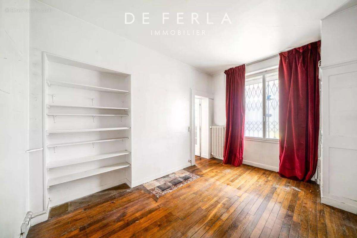 Appartement à PARIS-14E