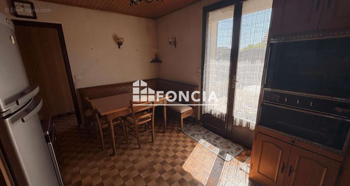 À VENDRE – Pavillon F6 de 90 m² avec sous-sol total et terrain de 421 m² - photo 7