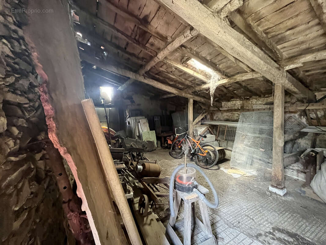 Maison à LES HERBIERS