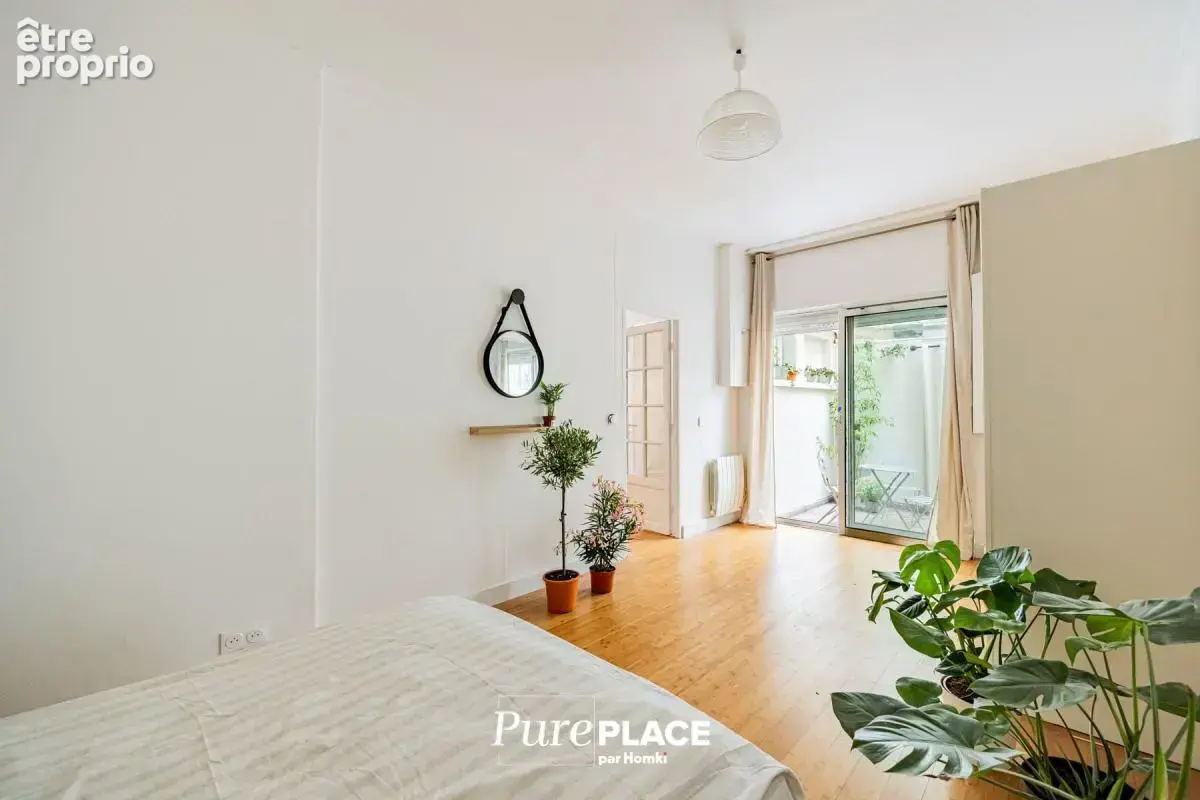 Appartement rénové 92 m²à Paris 75011, Rue Guénot - photo 11