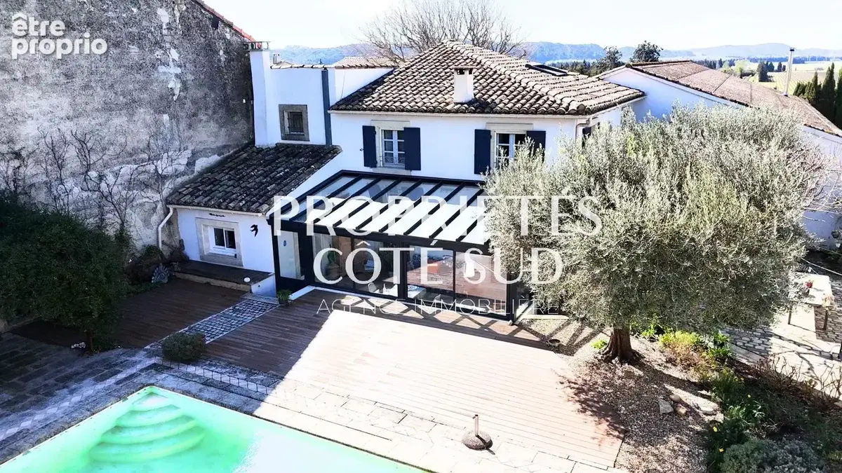 Pujaut, maison de caractère 246 m2  piscine  165 m2 de potentiel- **750 000 €  exclusivité** - photo 16