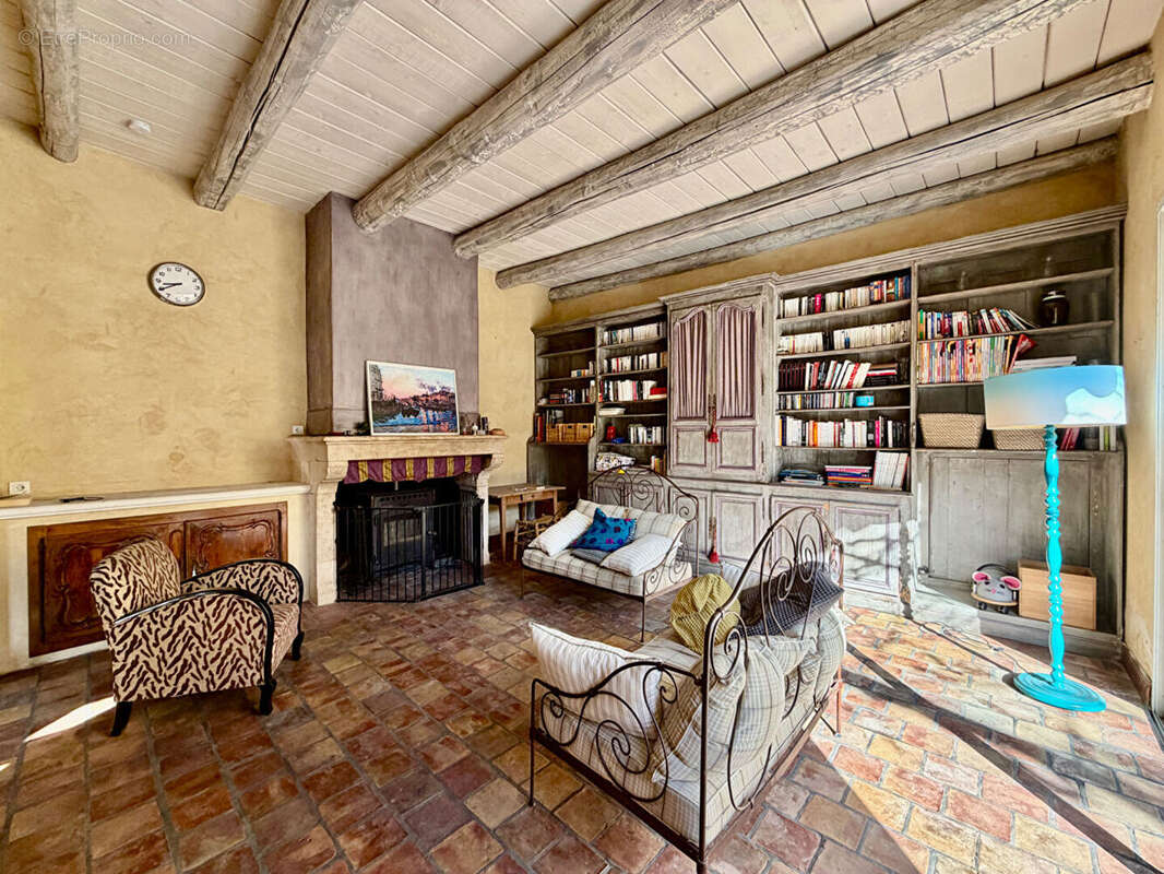 Maison à BAGNOLS-SUR-CEZE