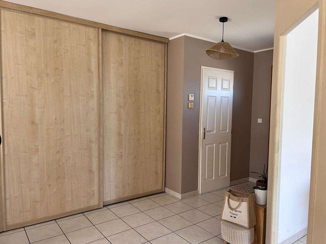 Maison à LONGESSAIGNE