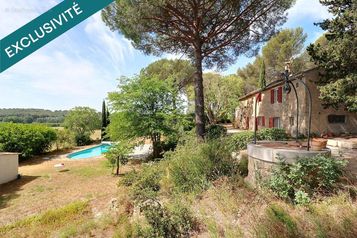 Photo 1 - Maison à LAMBESC