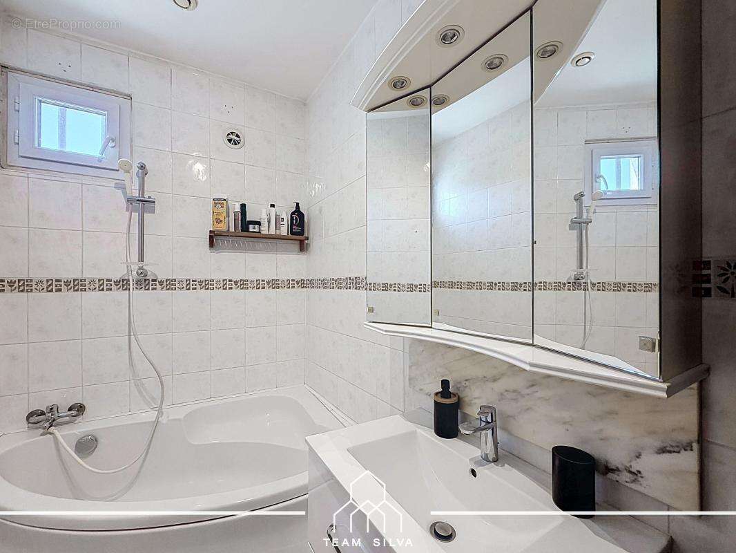 Maison 80 m² à Irigny  - photo 25