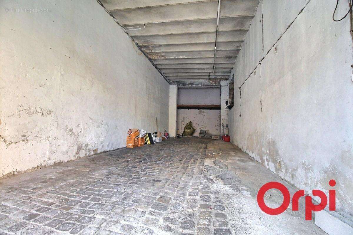 Appartement à MARSEILLE-2E