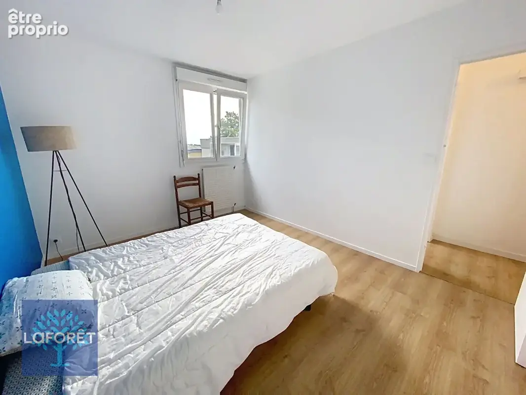 Appartement Fougeres  4 pièce(s) 80 m2 - photo 10