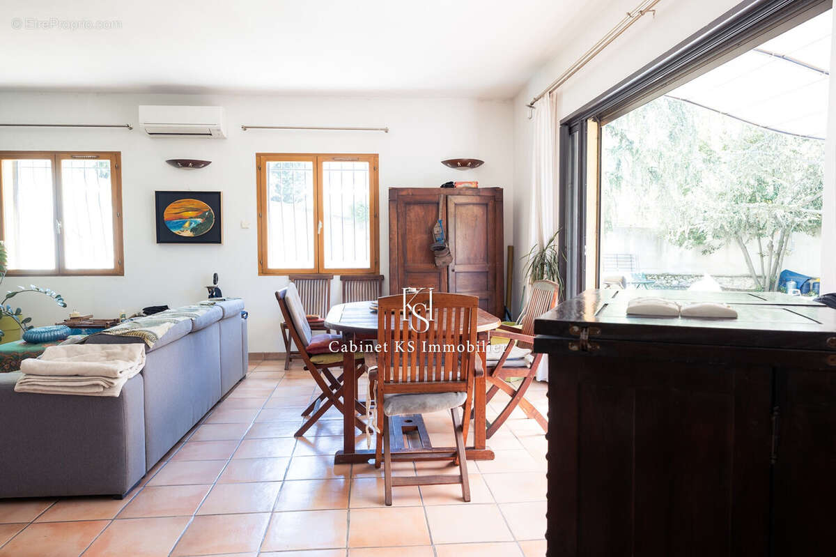 Maison 144 m² à Marseille-10e  - photo 6