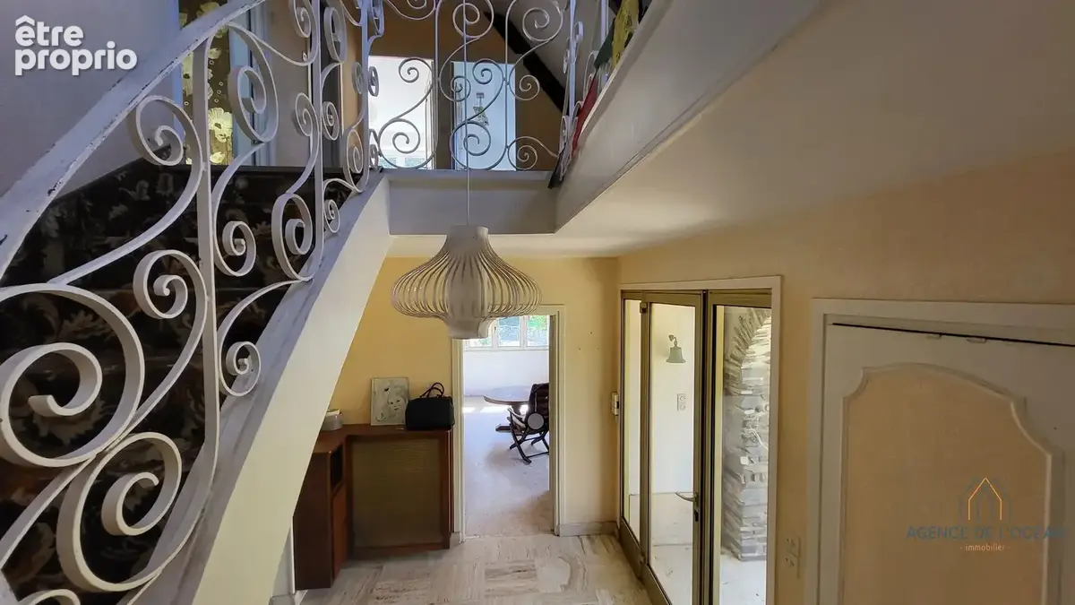 Maison des années 70 dans un cadre verdoyant, 3 chambres, garage et accès à la plage à 200m - photo 5