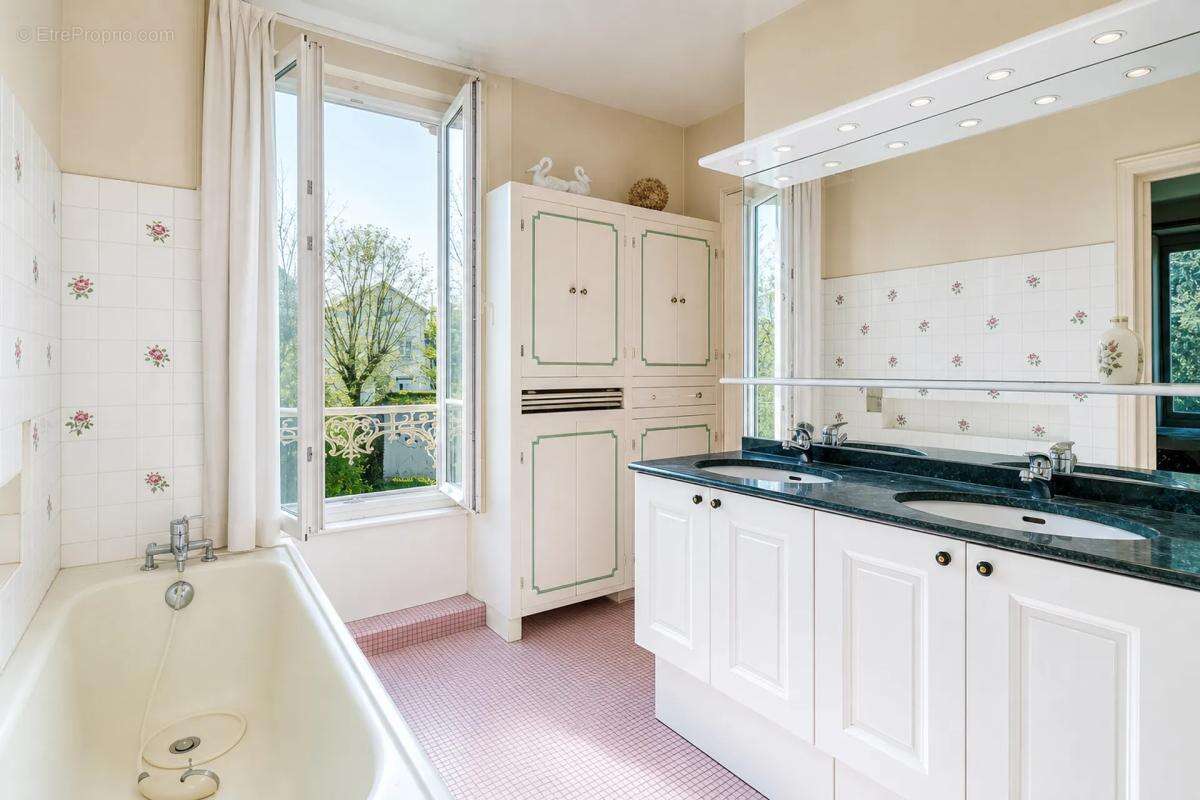 Grande maison familiale à Sannois, Pasteur - photo 9