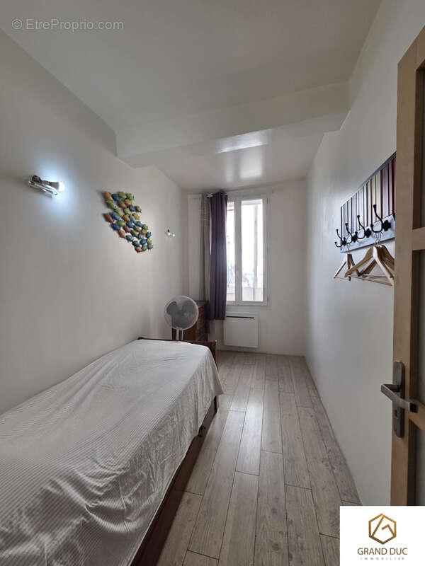 Appartement à MARSEILLE-2E