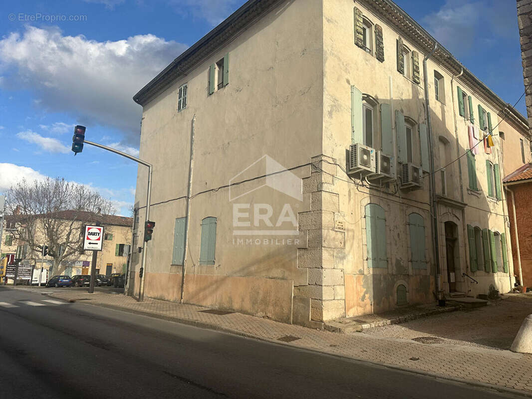 Appartement à SAINT-MAXIMIN-LA-SAINTE-BAUME