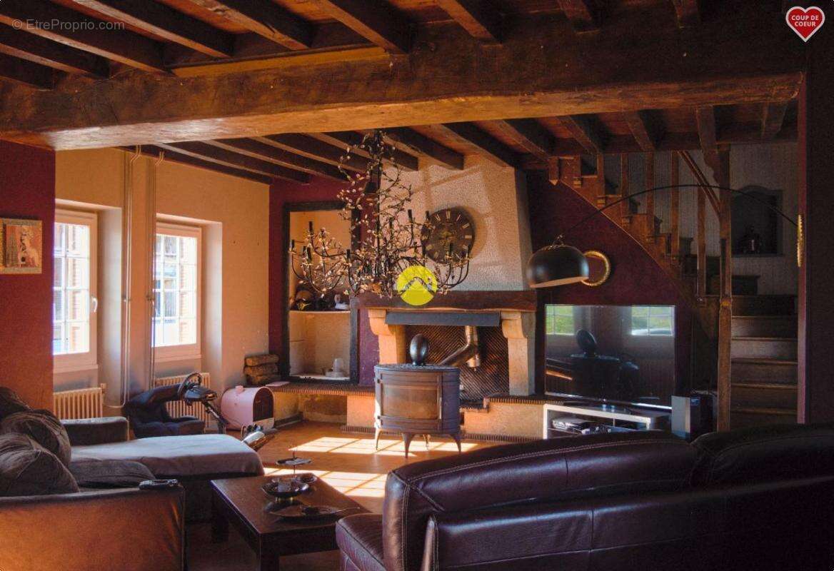 Maison à CERILLY