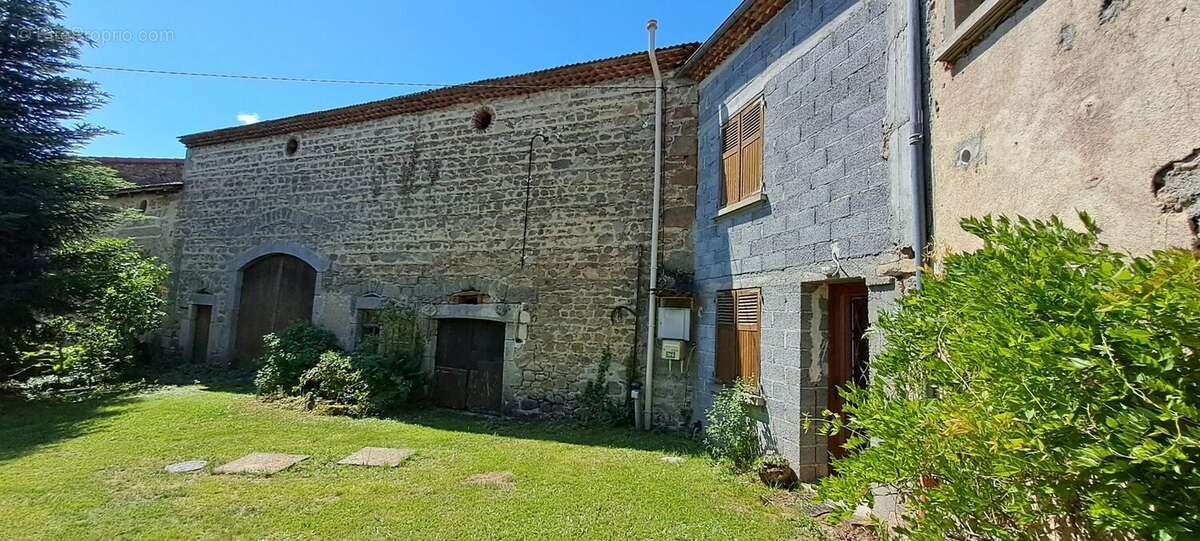 Maison à SAINT-DIER-D'AUVERGNE