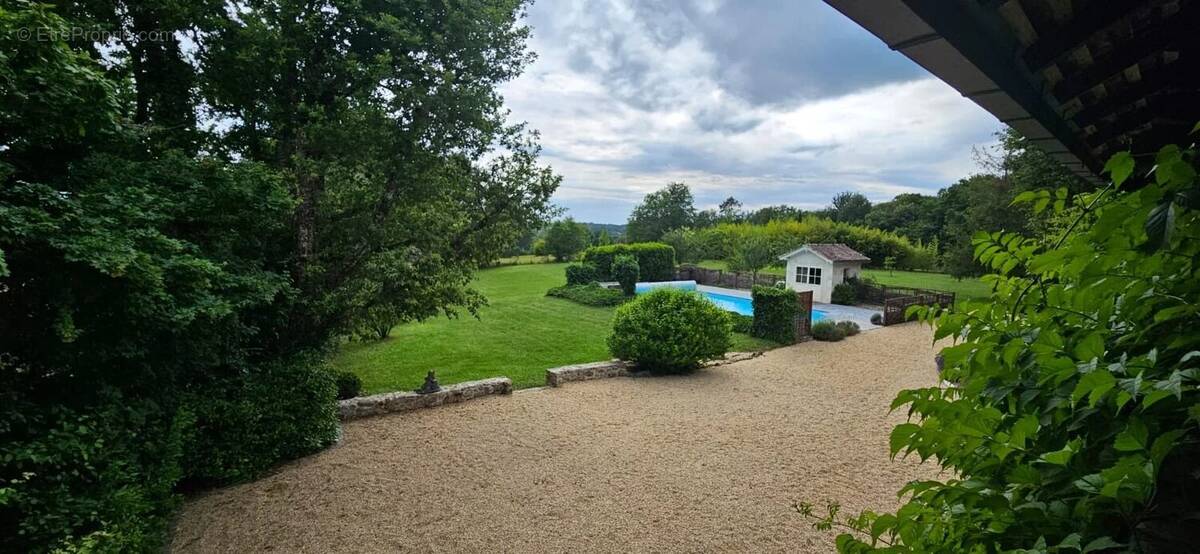 Maison à CAMPSEGRET