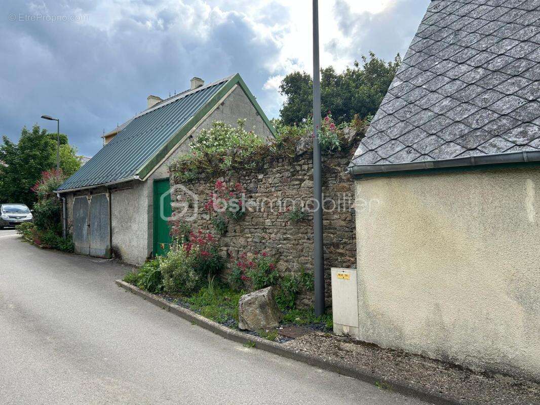 Maison à MENEAC