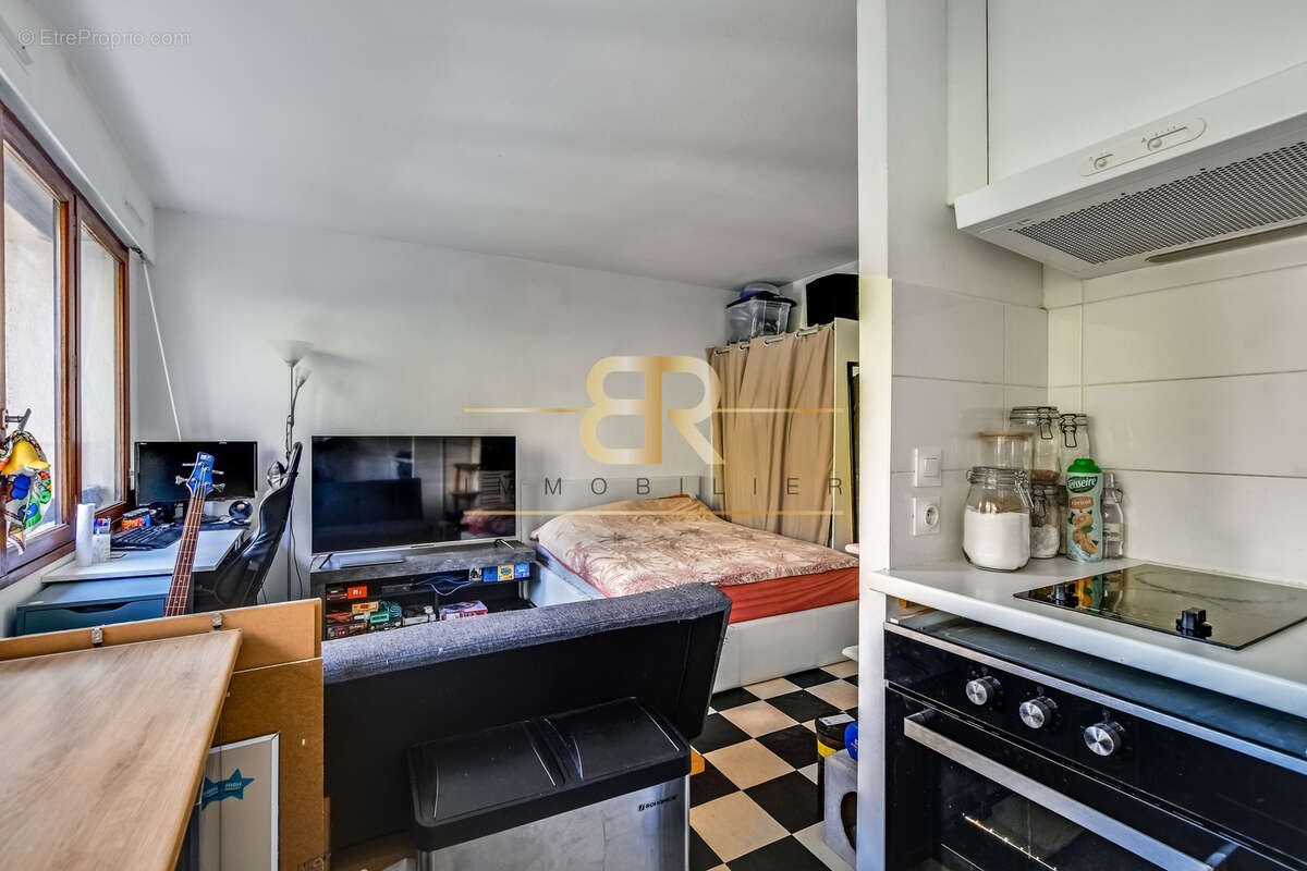 Appartement à PARIS-20E