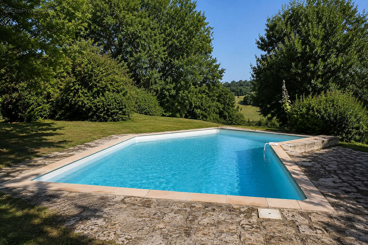 Maison à PELLEGRUE