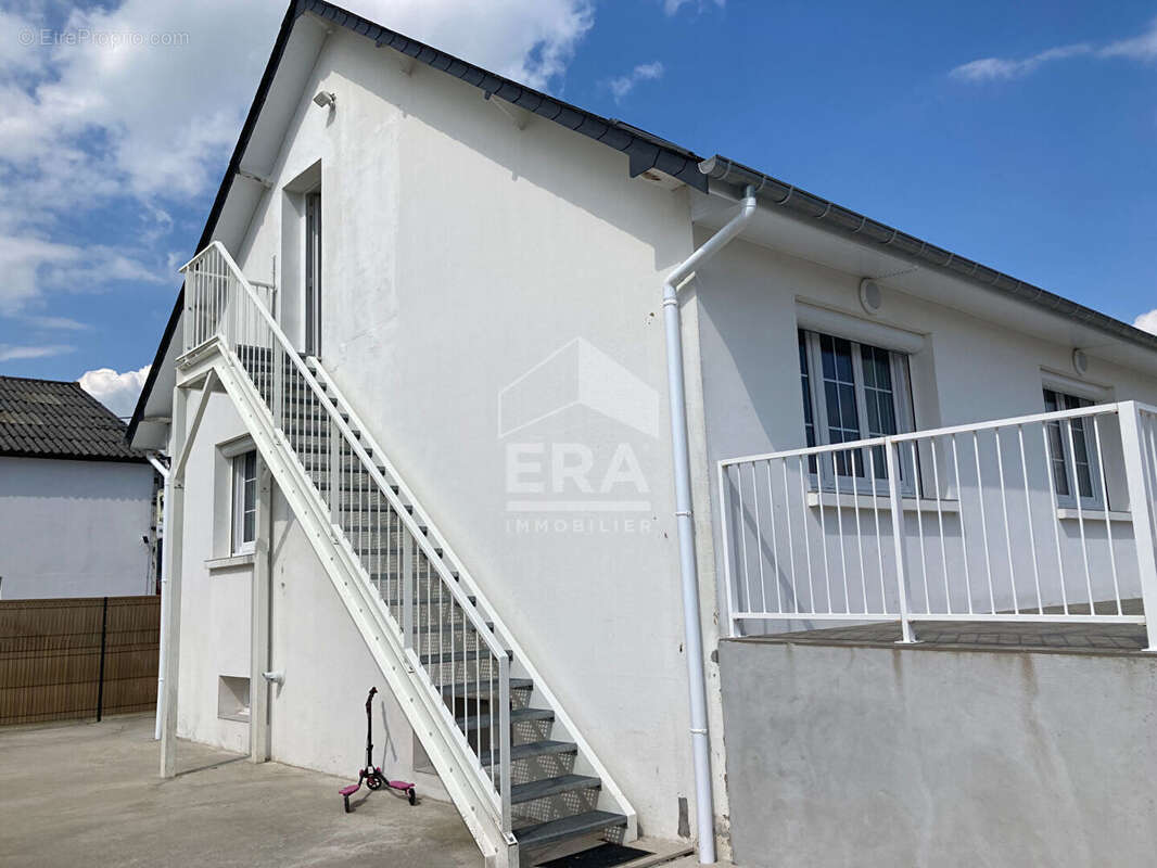 Maison à BOURG-ACHARD