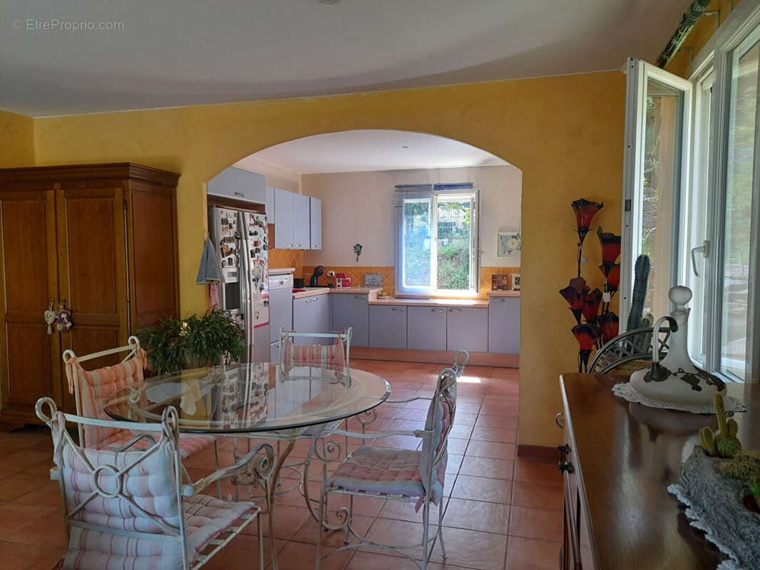 Le Thoronet : charmante villa au calme avec vue et piscine sur terrain clos - photo 10