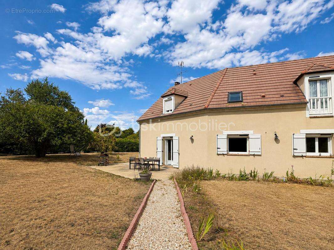 Maison 153 m² Bazincourt-sur-Epte - Grand salon lumineux et 5 chambres - photo 19