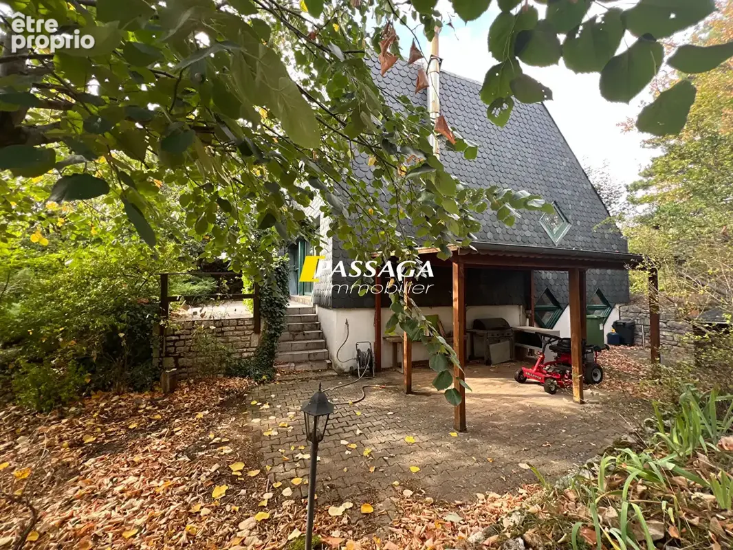 A VENDRE - Maison d'architecte avec terrain attenant - GAGES - photo 15