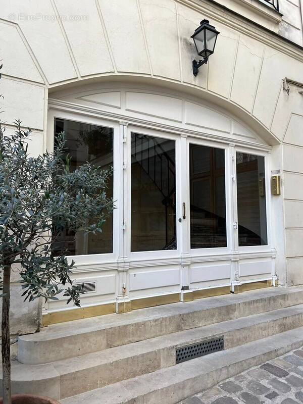Appartement à PARIS-3E