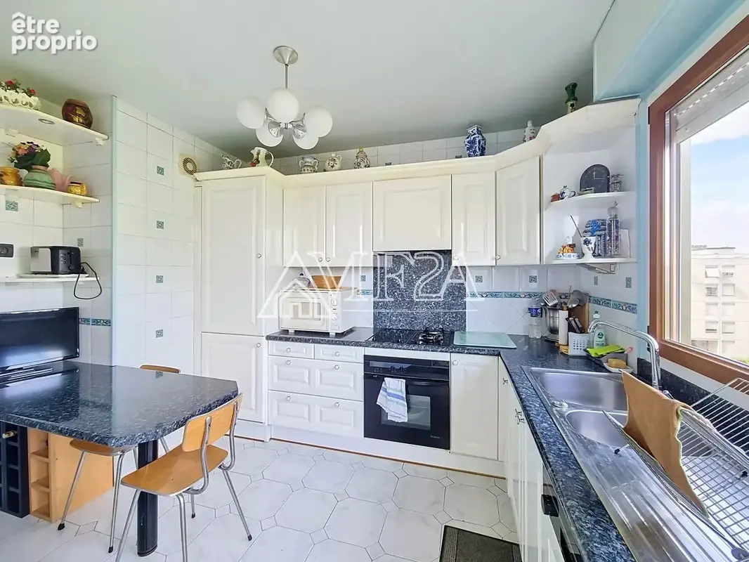 Appartement 4 pièces 81 m² à vendre à Massy (91300) - photo 2
