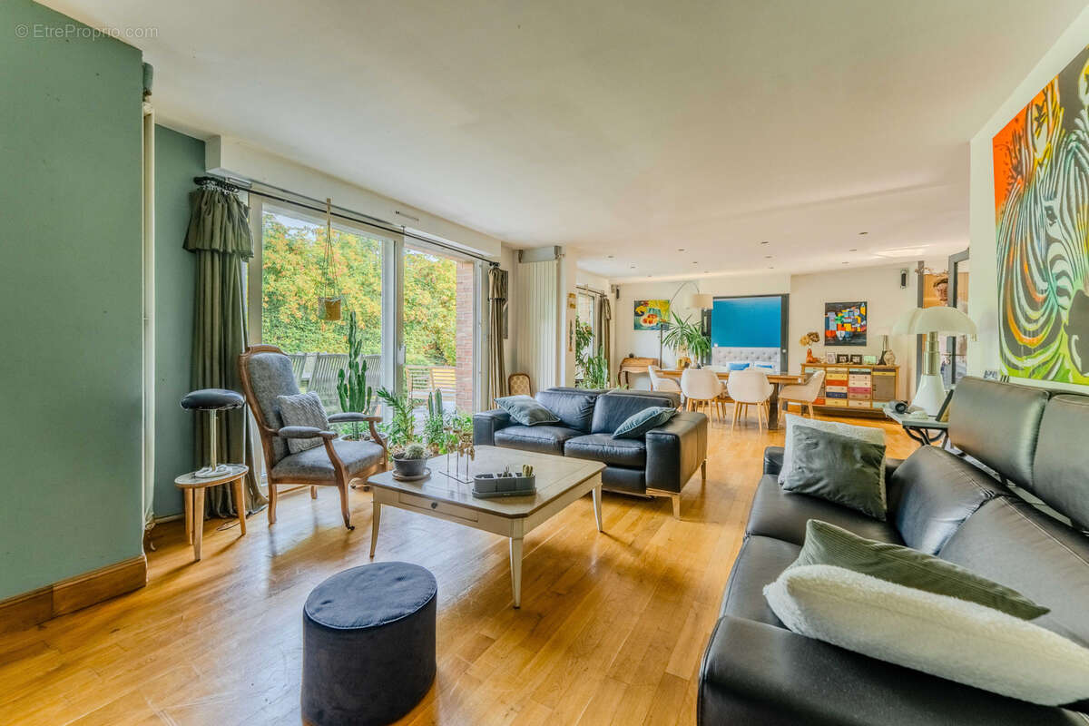 Maison semi plain-pied offrant de beaux volumes ! - photo 5