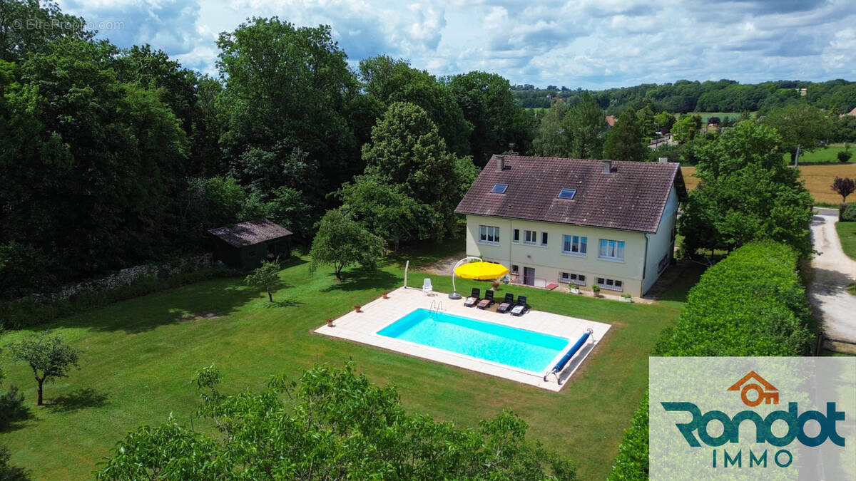 Maison à LICEY-SUR-VINGEANNE