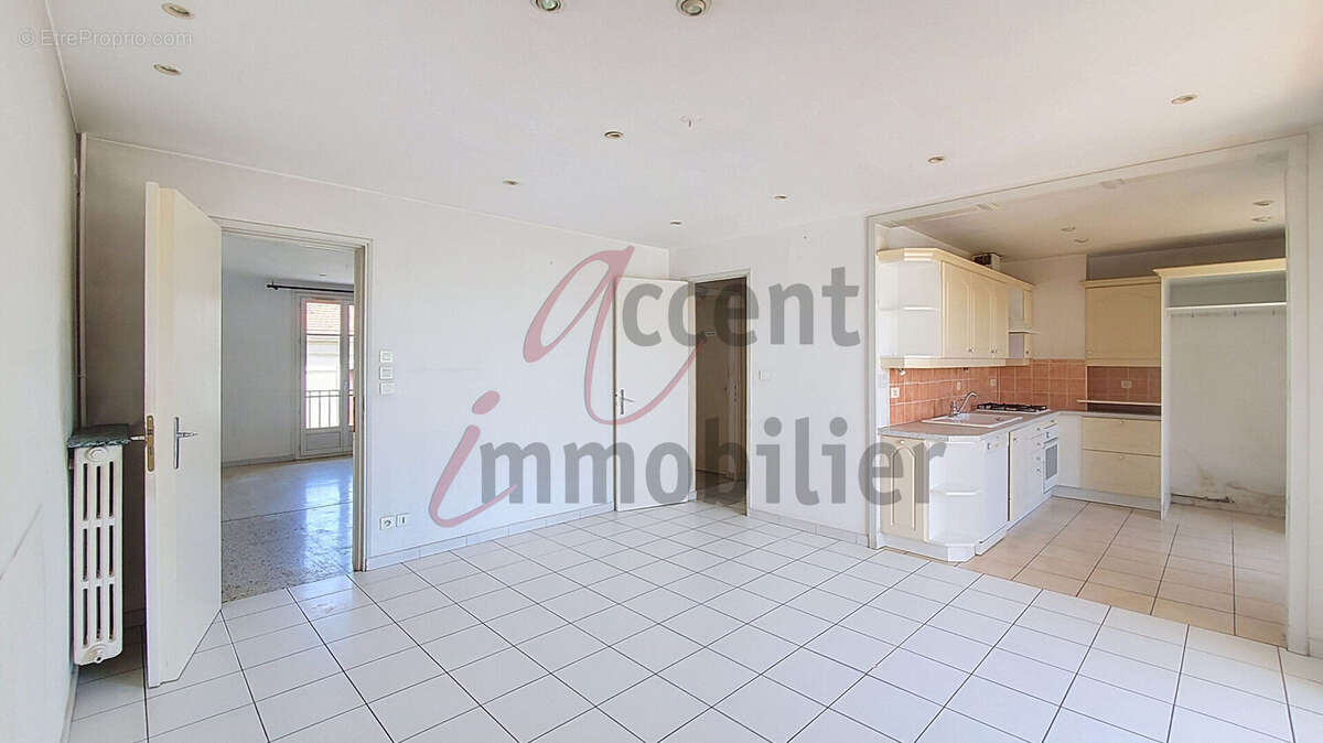 Appartement à CHATEAURENARD