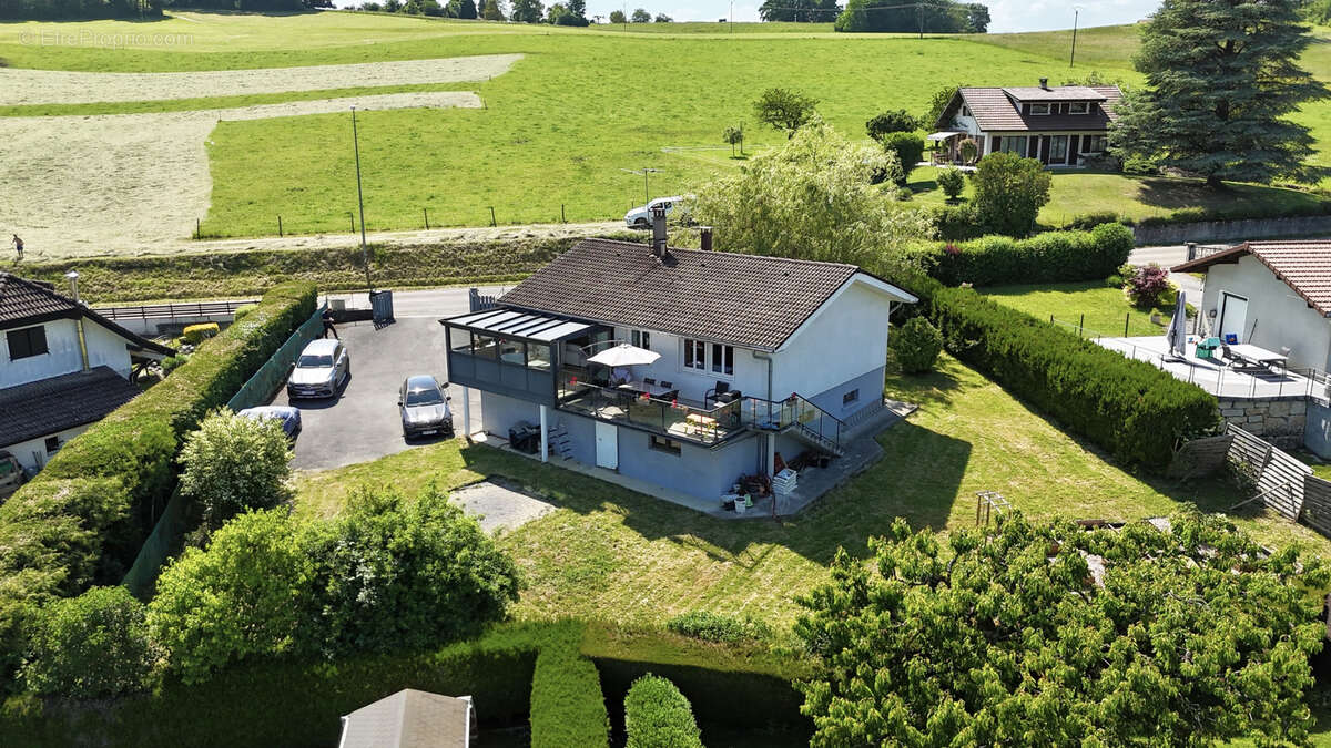 Maison à PEILLONNEX