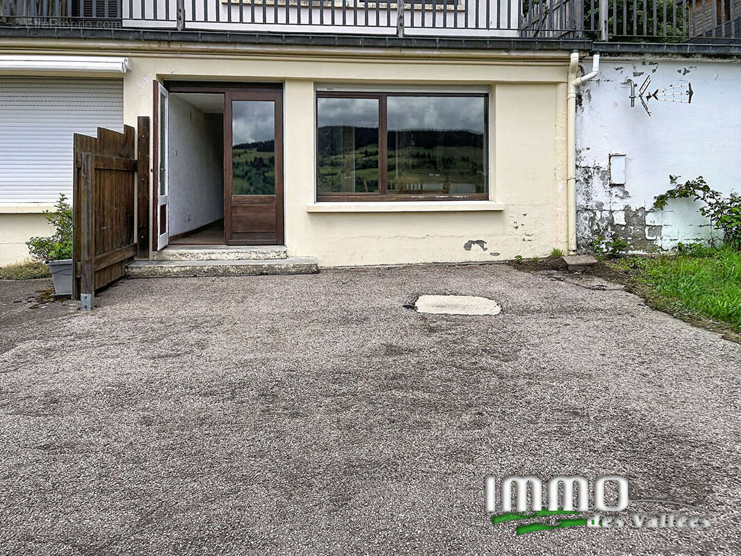 Appartement  à rénover avec terrasse et vue dégagée - photo 8